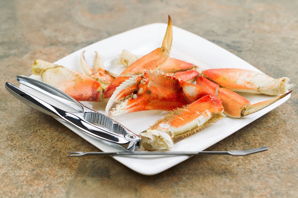 5 Must-Have Crab Utensils